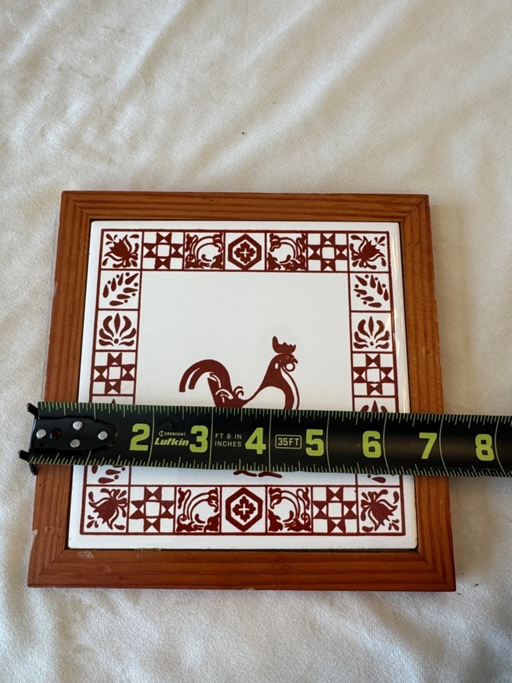 VTG! Framed Rooster Ceramic Tile Plaque in Red and White - Picture 6 of 6